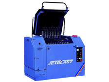 Dry blasting cleaning machines